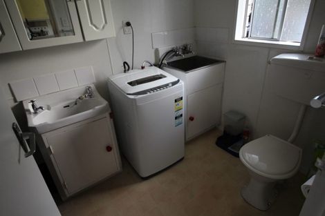 Photo of property in 7 South Street, West End, Palmerston North, 4410