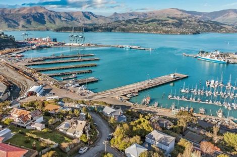 Photo of property in 10 Bridle Path, Lyttelton, 8082