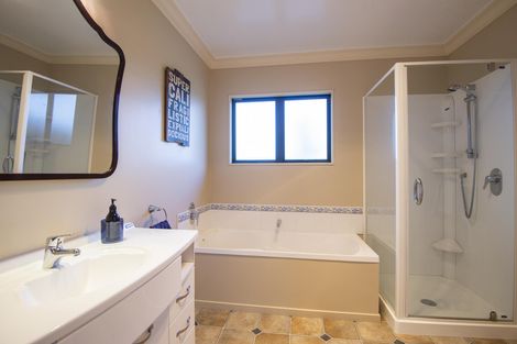 Photo of property in 6 Oxford Avenue, Te Kamo, Whangarei, 0112