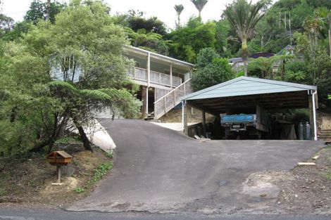 Photo of property in 46 Wood Bay Road, Titirangi, Auckland, 0604