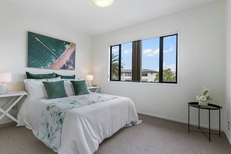 Photo of property in 118/2 Armoy Drive, East Tamaki, Auckland, 2016