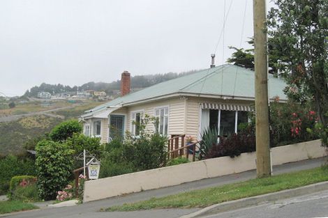Photo of property in 103 Moncks Spur Road, Redcliffs, Christchurch, 8081