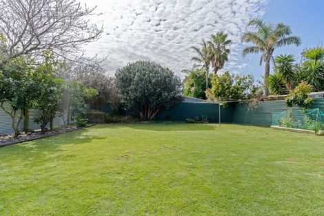 Photo of property in 16 Bayview Street, Te Puke, 3119