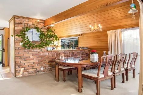 Photo of property in 7 Sunrise Lane, Te Atatu South, Auckland, 0610