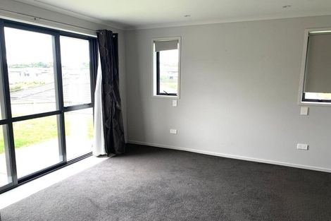 Photo of property in 11 Kilbryde Crescent, Pokeno, 2402