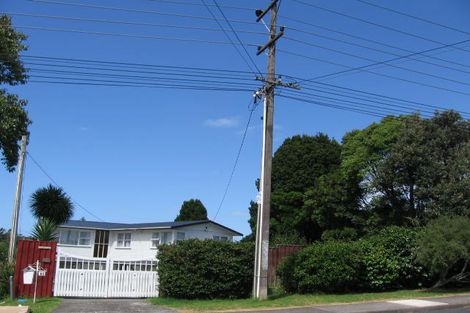 Photo of property in 99 Verbena Road, Birkdale, Auckland, 0626