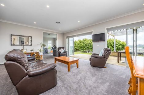 Photo of property in 76 Madison Terrace, Silverdale, 0932