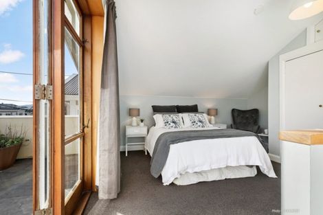 Photo of property in 165a Ohiro Road, Brooklyn, Wellington, 6021