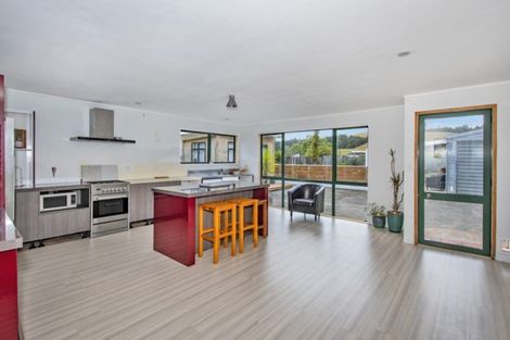 Photo of property in 56 Valley Road, Hikurangi, 0114