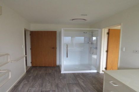 Photo of property in 5 Kellyville Heights, Merrilands, New Plymouth, 4312