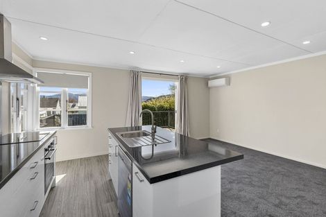 Photo of property in 15 Grierson Street, Naenae, Lower Hutt, 5011