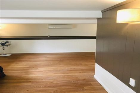 Photo of property in 209a Sturges Road, Henderson, Auckland, 0612