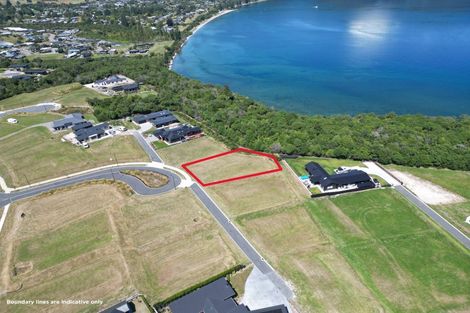 Photo of property in 16 Broadleaf Way, Kinloch, 3377