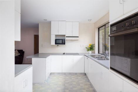 Photo of property in 81 Apsley Drive, Avonhead, Christchurch, 8042