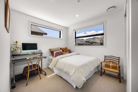 Photo of property in 16 Guthrie Street, Lake Hawea, 9382