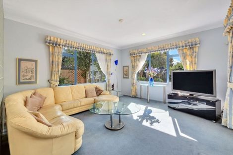 Photo of property in 33a Youngs Road, Papakura, 2110