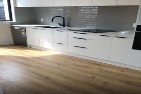 Photo of property in 22 Balthazar Road, Kumeu, 0810