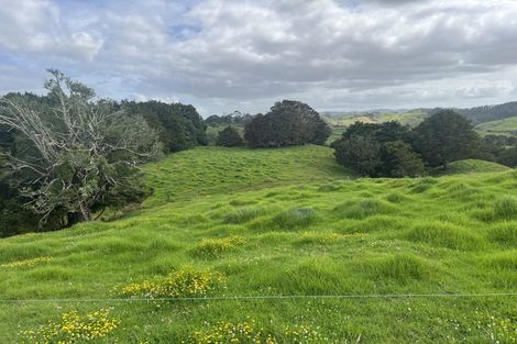 Photo of property in 492 Wairere Road, Paparoa, 0571