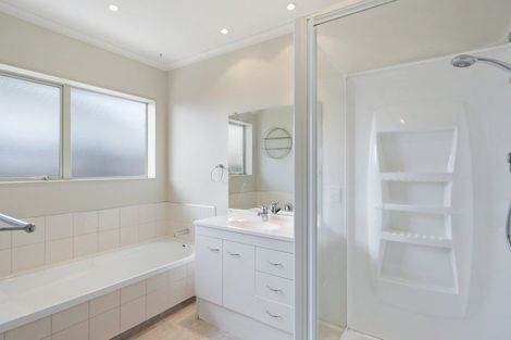 Photo of property in 28 Dorset Street, Levin, 5510