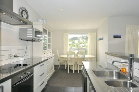 Photo of property in 21 Kopiko Way, Brooklyn, Wellington, 6021