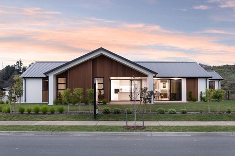 Photo of property in 129 Whakaturou Crescent, Pyes Pa, Tauranga, 3112