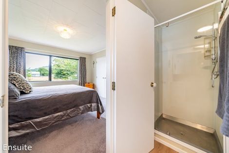 Photo of property in 30 Delaware Grove, Totara Park, Upper Hutt, 5018