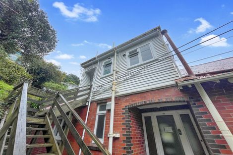 Photo of property in 40 Roseneath Terrace, Roseneath, Wellington, 6011
