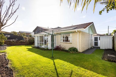 Photo of property in 2/12 Newton Street, Fitzroy, New Plymouth, 4312