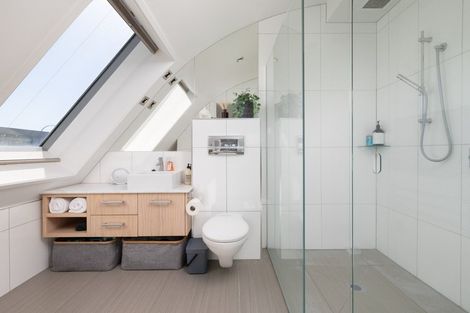 Photo of property in 6/50 Marine Parade, Mount Maunganui, 3116