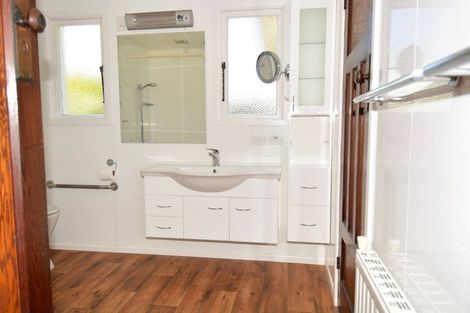 Photo of property in 11 Biggar Street, Strathern, Invercargill, 9812