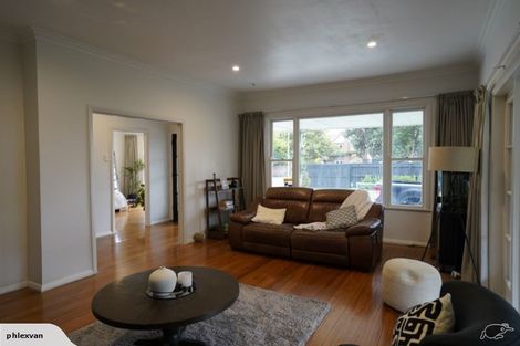 Photo of property in 324 College Street, West End, Palmerston North, 4410