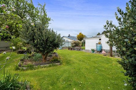 Photo of property in 28 Graham Street, Eltham, 4322