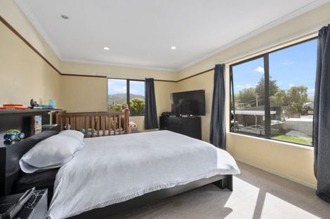 Photo of property in 64a Ararino Street, Trentham, Upper Hutt, 5018