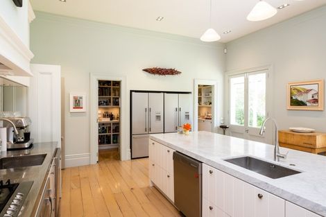 Photo of property in 1 France Road, Bluff Hill, Napier, 4110