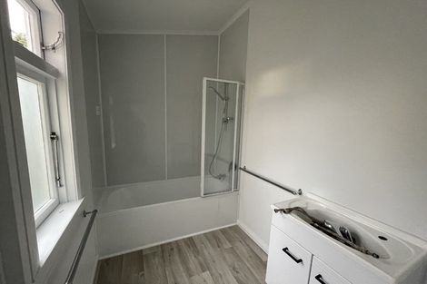 Photo of property in 23 Perrin Place, Kelvin Grove, Palmerston North, 4414