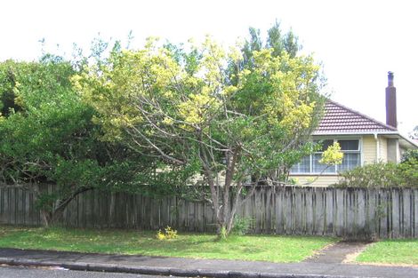 Photo of property in 84 Tirimoana Road, Te Atatu South, Auckland, 0602