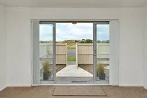 Photo of property in 1/400 Marine Parade, South New Brighton, Christchurch, 8062