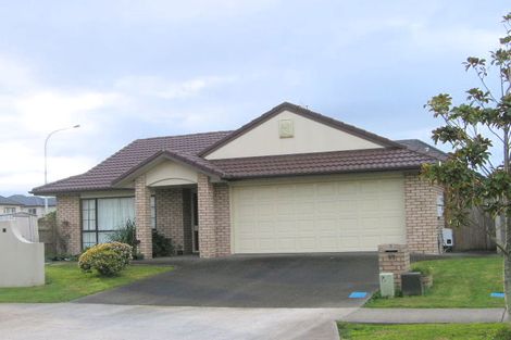 Photo of property in 17 Rialto Court, East Tamaki Heights, Auckland, 2016