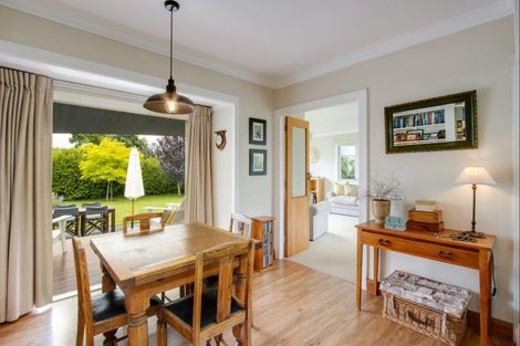 Photo of property in 26 Bowling Road, Greenmeadows, Napier, 4112