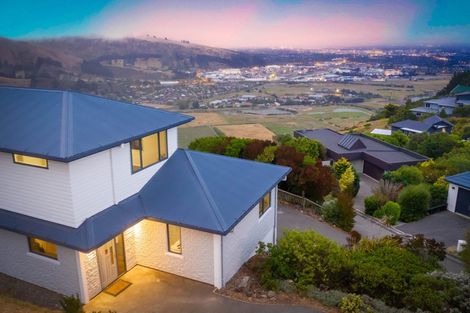 Photo of property in 5 Plains View, Mount Pleasant, Christchurch, 8081