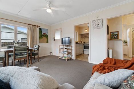 Photo of property in 46 Queen Street, Cambridge, 3434