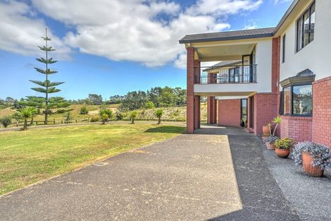 Photo of property in 260 State Highway 16, Kumeu, 0892