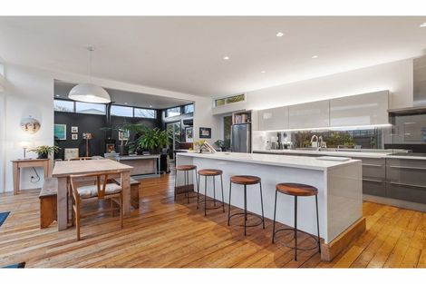 Photo of property in 21 London Street, Richmond, Christchurch, 8013