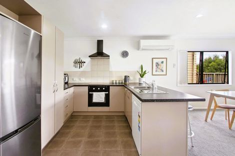 Photo of property in 13 Pooks Road, Ranui, Auckland, 0612