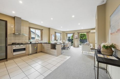 Photo of property in 187m Great South Road, Greenlane, Auckland, 1051
