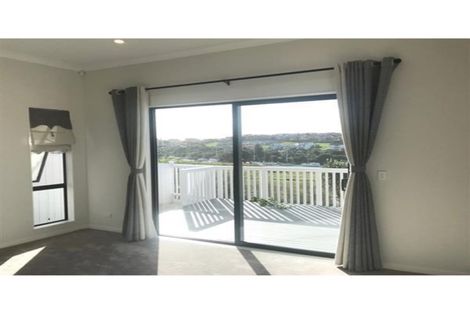 Photo of property in 2 Resolution Drive, Gulf Harbour, Whangaparaoa, 0930