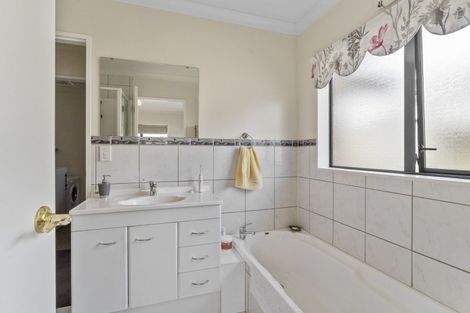 Photo of property in 273 Rangiuru Road, Otaki, 5512