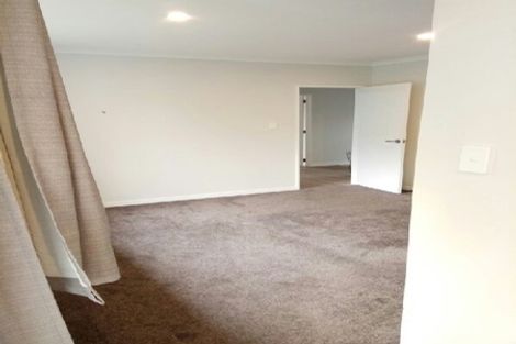 Photo of property in 15 Beacon Avenue, Campbells Bay, Auckland, 0630