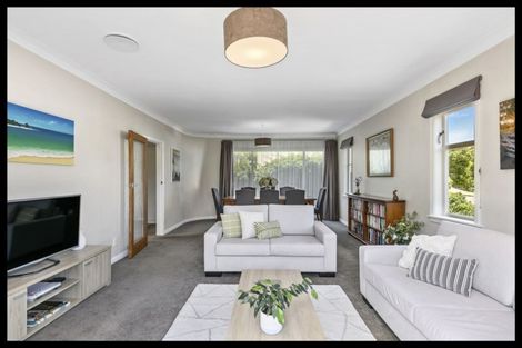 Photo of property in 22 Everest Street, Khandallah, Wellington, 6035