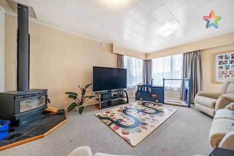 Photo of property in 19 Christchurch Crescent, Kelson, Lower Hutt, 5010
